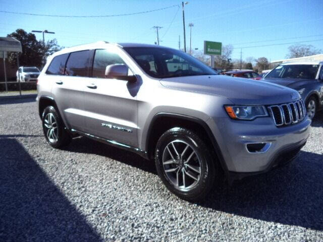 2020 Jeep Grand Cherokee Laredo