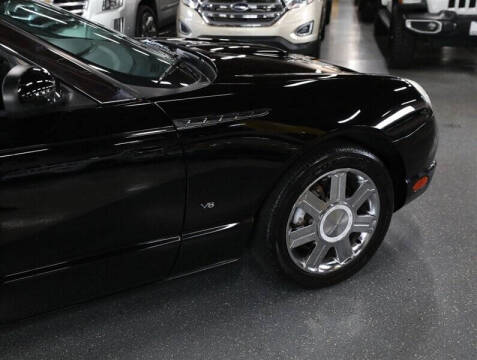 2004 Ford Thunderbird Deluxe