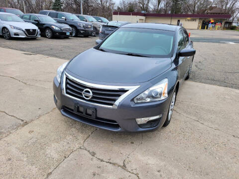 2013 Nissan Altima for sale at Prime Time Auto LLC in Shakopee MN