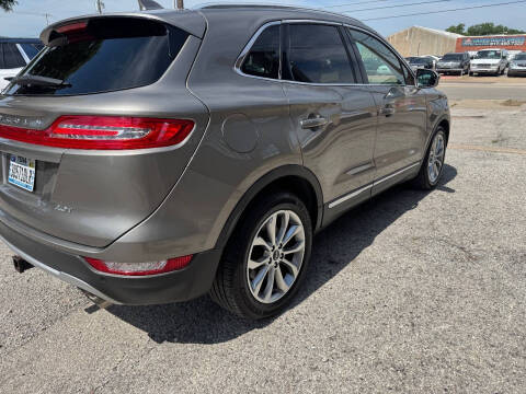 2017 Lincoln MKC Select