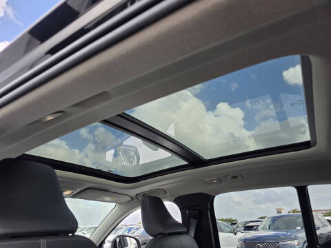2026 Volvo XC40 B5 Core