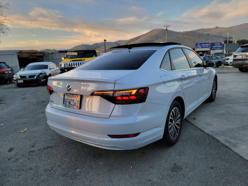 2019 Volkswagen Jetta SE photo 6