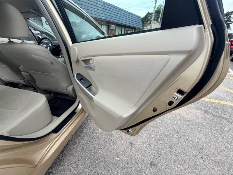 2011 Toyota Prius Two