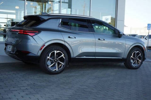 2025 Chevrolet Equinox EV LT 2