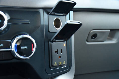 2025 Ford F-150 Lightning XLT