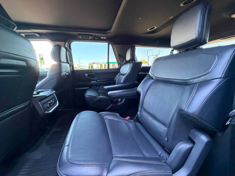 2025 Ford Expedition MAX Platinum