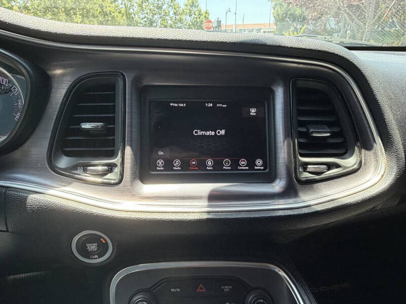 2018 Dodge Challenger SXT