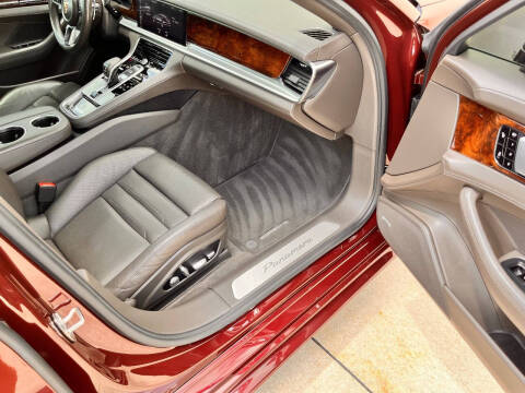 2018 Porsche Panamera