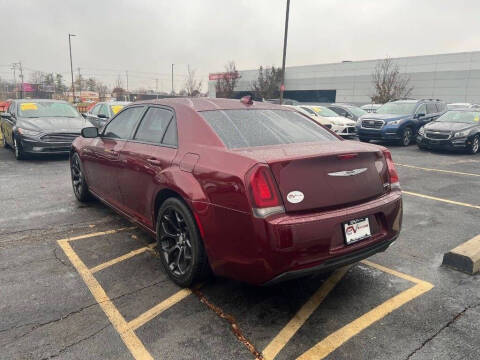 2019 Chrysler 300 S