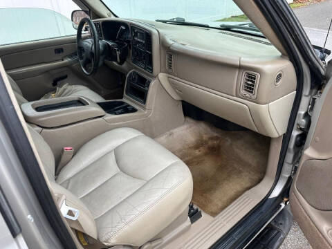 2004 Chevrolet Tahoe LS