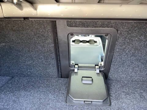 2024 Volvo S60 B5 Core Dark Theme