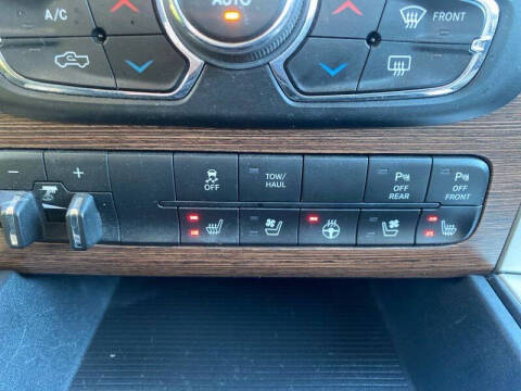 2017 RAM 1500 Laramie