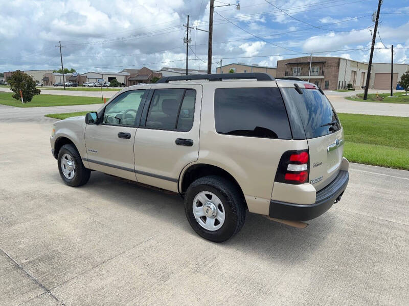 2006 Ford Explorer XLS
