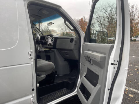 2012 Ford E-Series E-250