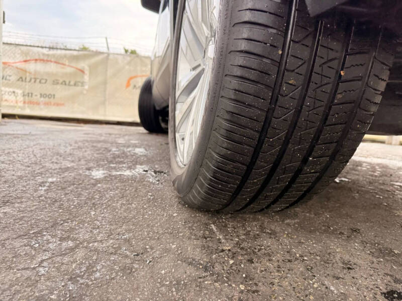 2023 Volkswagen Atlas Cross Sport V6 SE 4Motion