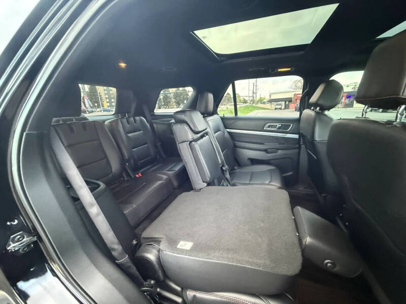 2017 Ford Explorer Sport