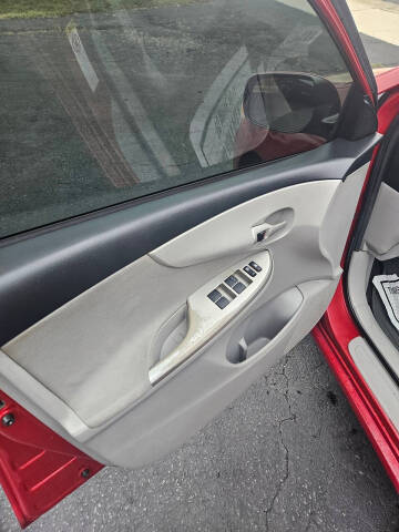2011 Toyota Corolla LE
