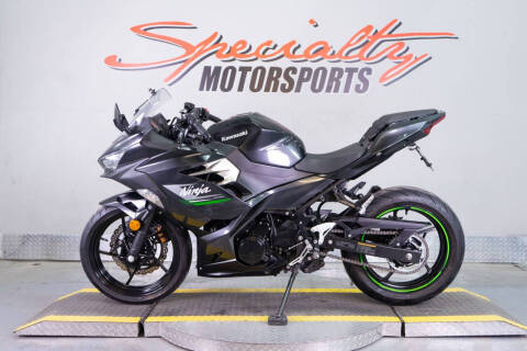 2022 Kawasaki Ninja 400 ABS