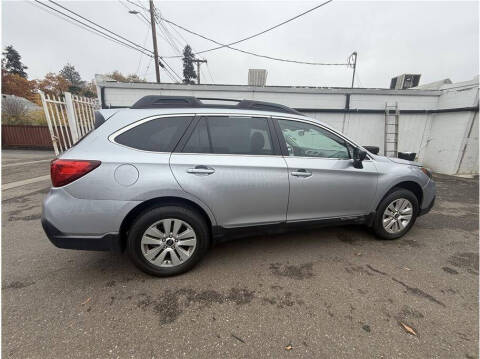 2019 Subaru Outback 2.5i