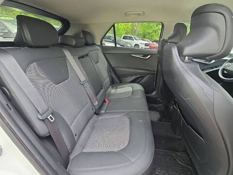 2024 Kia Niro EX