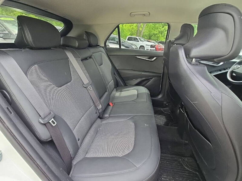 2024 Kia Niro EX