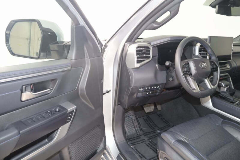 2025 Toyota Tundra Platinum