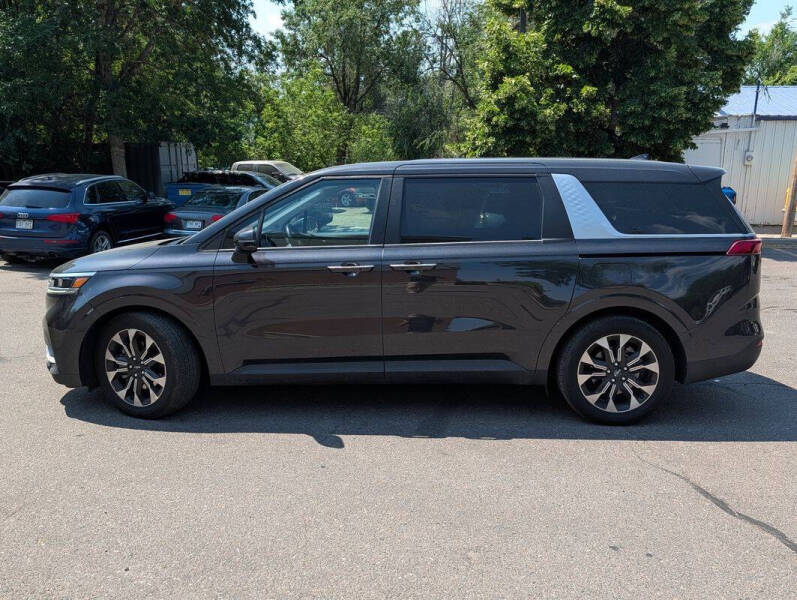 2022 Kia Carnival EX