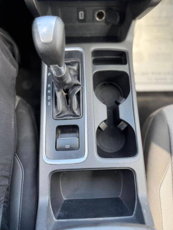 2017 Ford Escape SE - Photo 12