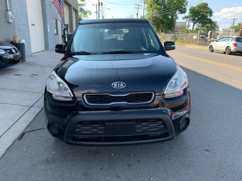 2012 Kia Soul for sale at SUNSHINE AUTO SALES LLC in Paterson NJ
