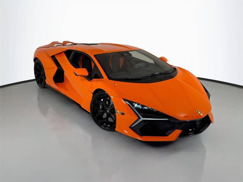 2024 Lamborghini Revuelto
