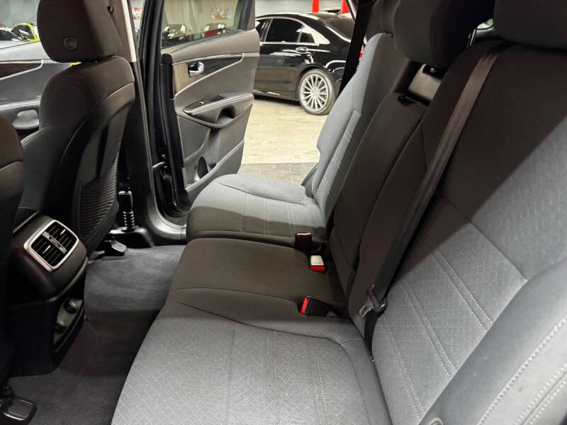 2020 Kia Sorento LX V6