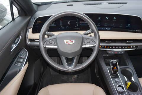 2024 Cadillac XT4 Luxury