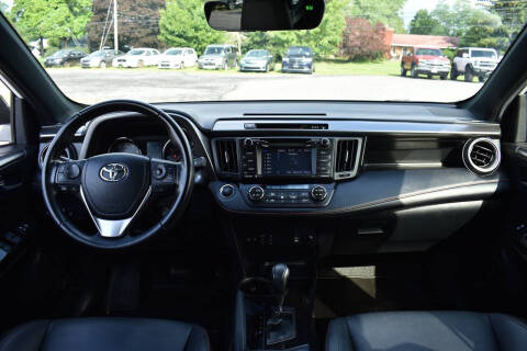 2017 Toyota RAV4 SE