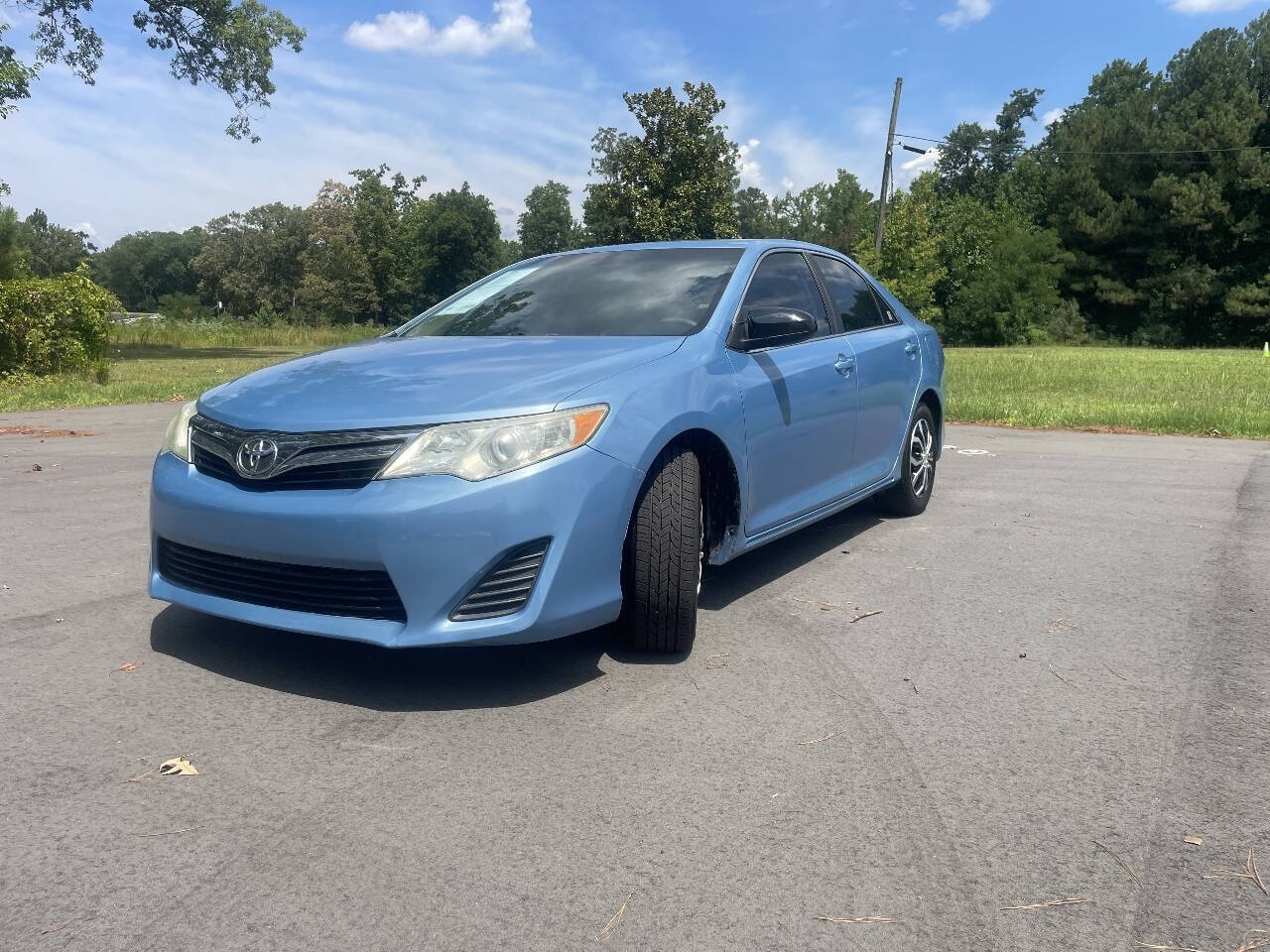 View vehicle photo 2