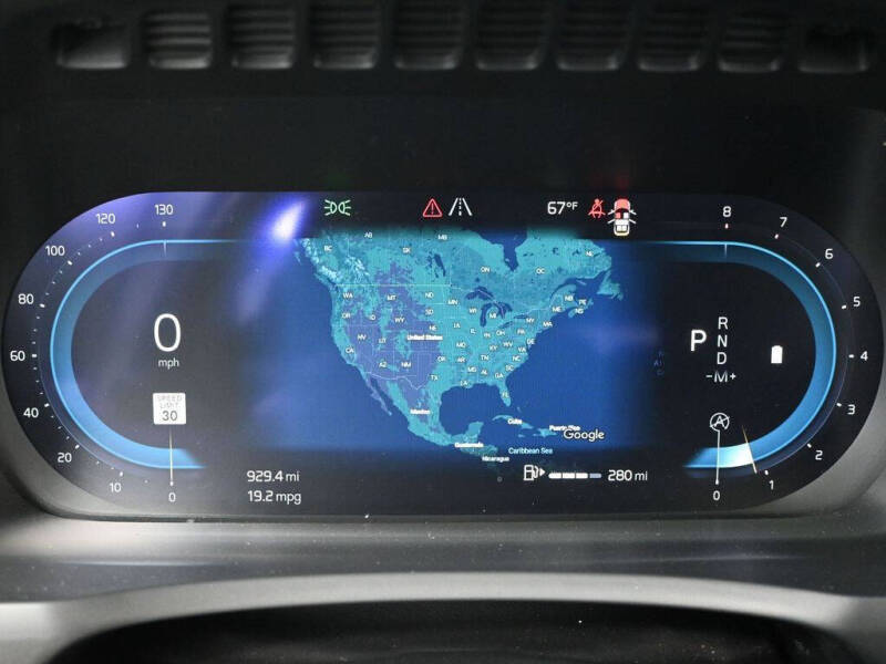 2024 Volvo XC90 B5 Plus Bright Theme