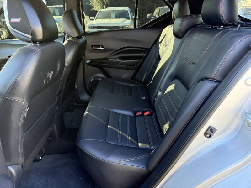 2020 Nissan Kicks SR