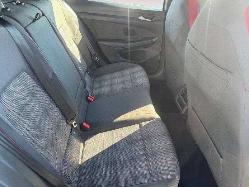 2024 Volkswagen Golf GTI 380 SE