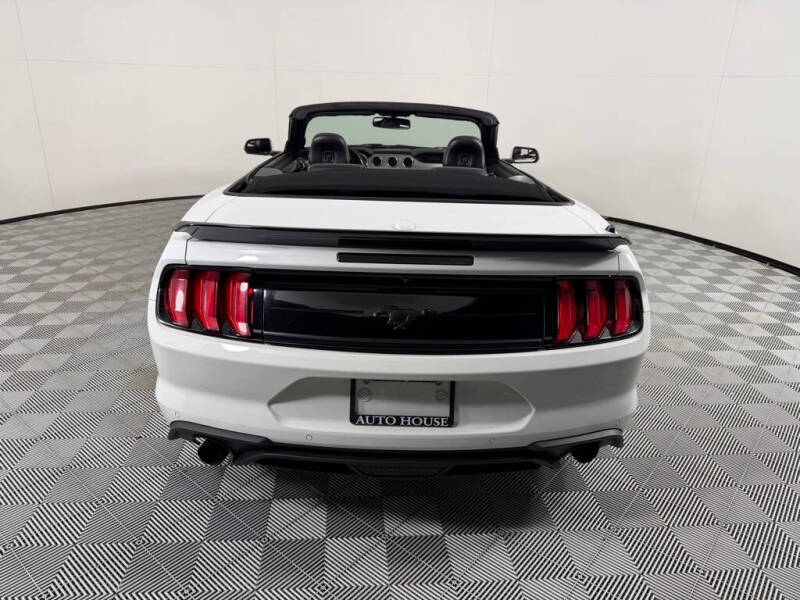 2020 Ford Mustang