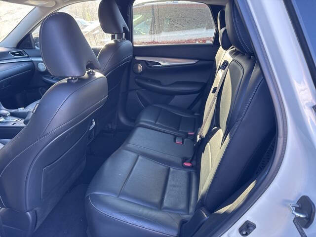 2019 Infiniti QX50 Essential