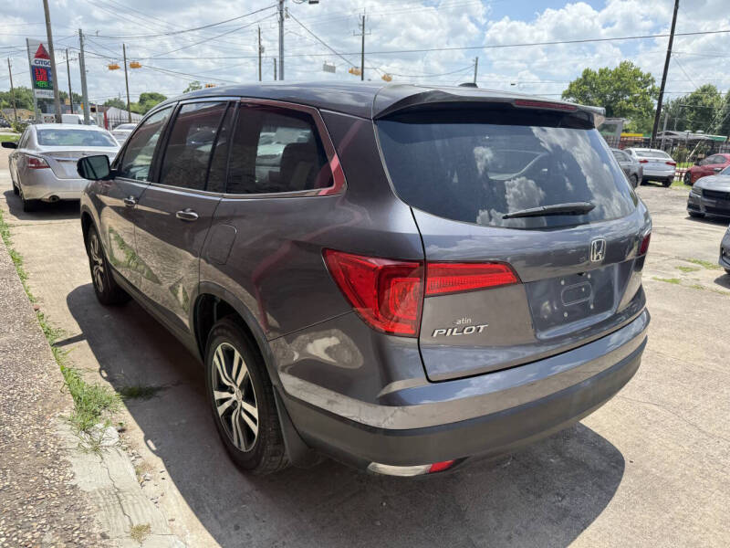 2017 Honda Pilot EX