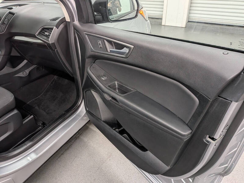 2024 Ford Edge SE