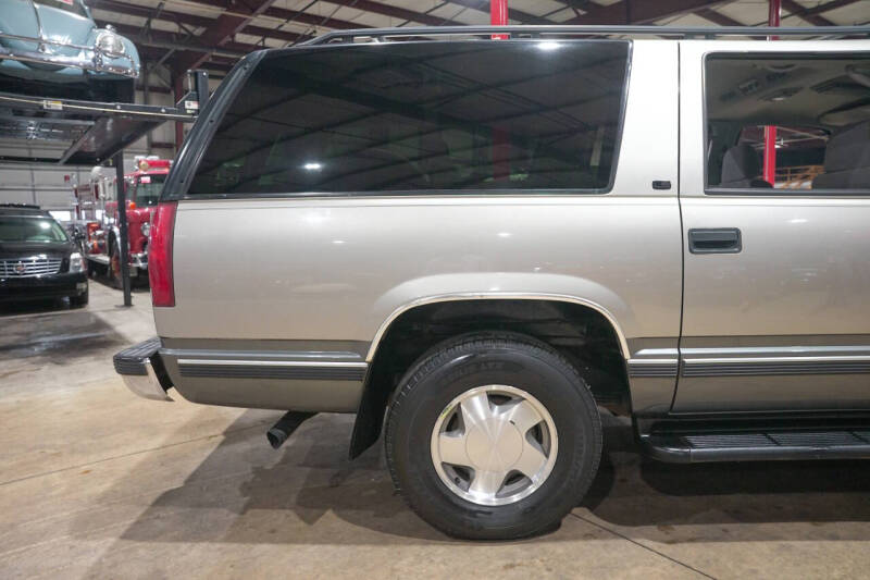 1999 Chevrolet Suburban K1500 LS
