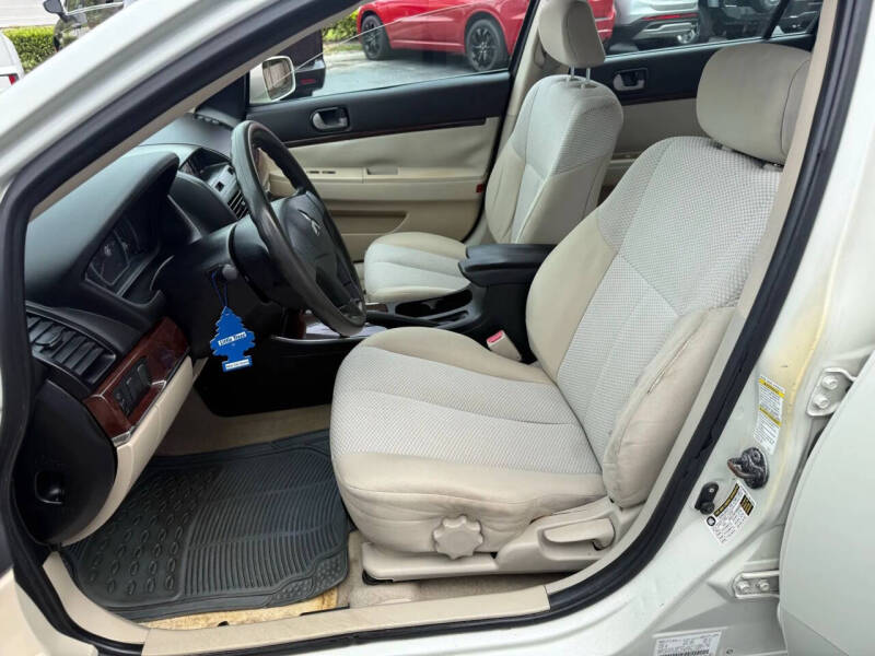 2009 Mitsubishi Galant