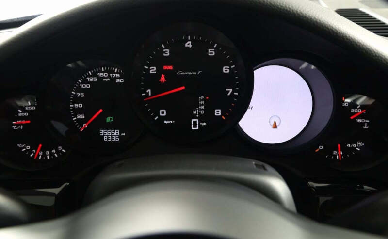 2019 Porsche 911 Carrera