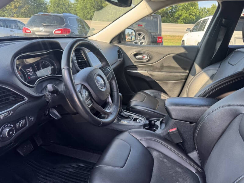 2019 Jeep Cherokee Latitude Plus