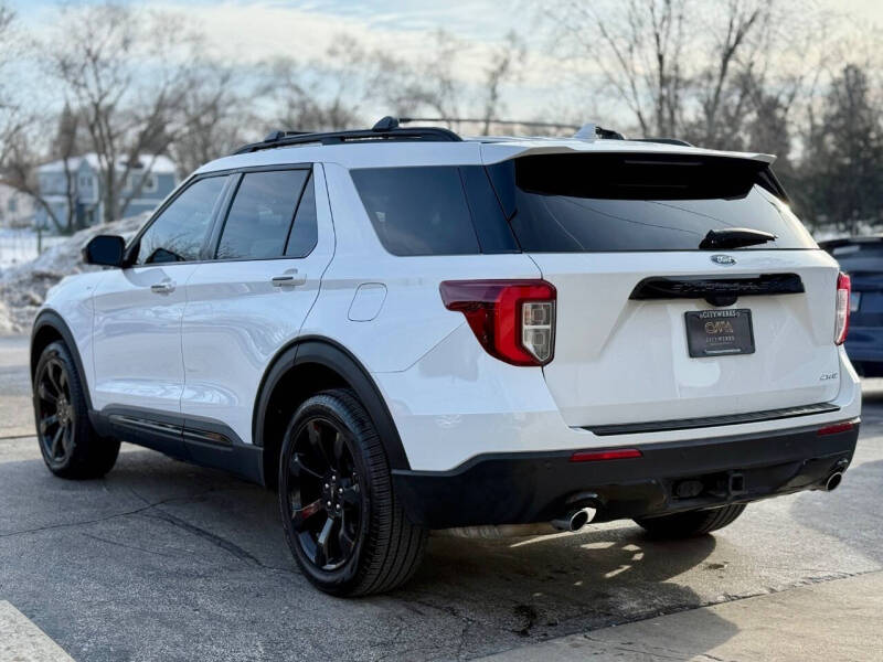 2023 Ford Explorer ST-Line