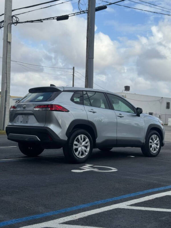 2023 Toyota Corolla Cross LE