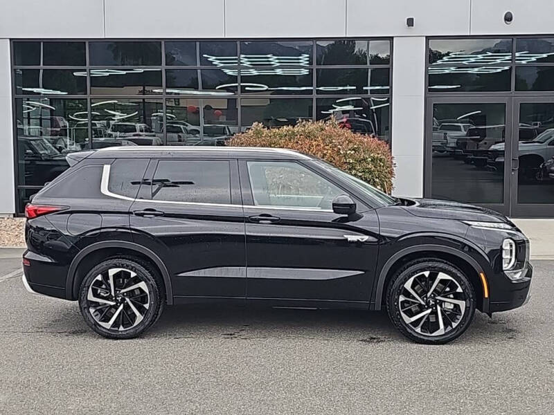 2025 Mitsubishi Outlander PHEV SEL