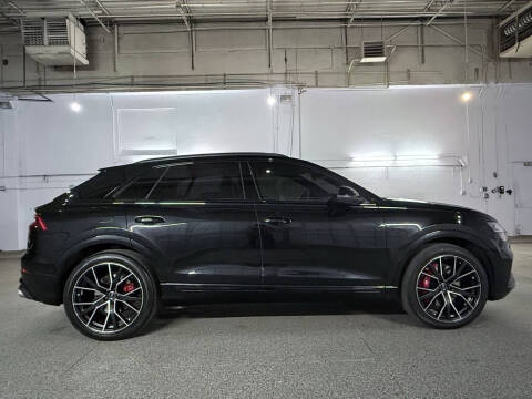 2023 Audi SQ8 4.0T quattro Prestige