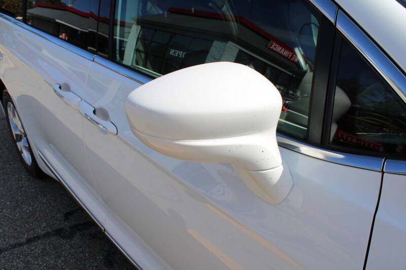 2018 Chrysler Pacifica Touring L Plus